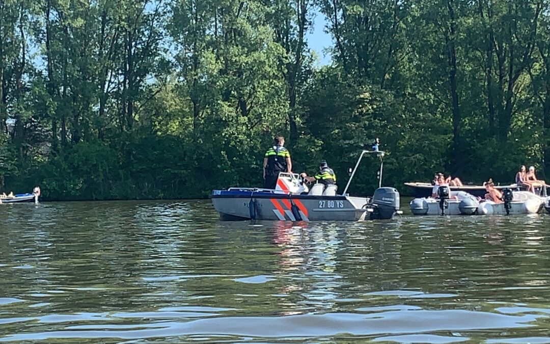College van Dijk en Waard wil inzet op vaartoezicht, niet op verplichte registratie