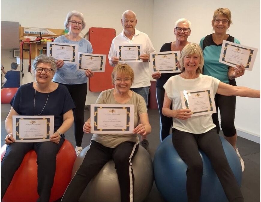 Gemeente faciliteert cursussen om vallen bij ouderen te voorkomen.